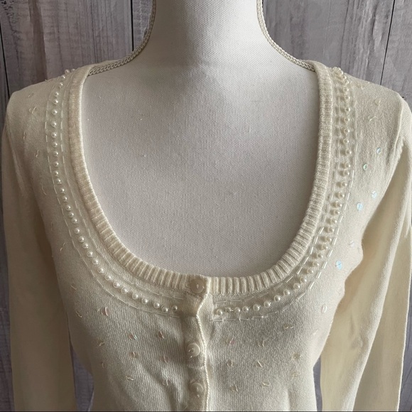 ✅HOST Pick✅ Maurices Button Up Sweater, Medium - Picture 7 of 11